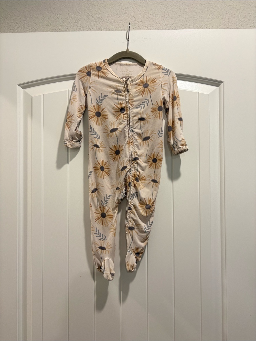 Caden Lane Sundays Daisy Bamboo Zipper Footie 3-6M